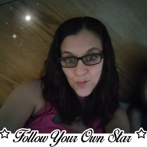 Meet your Posher, Erin - Picture 1 of 1